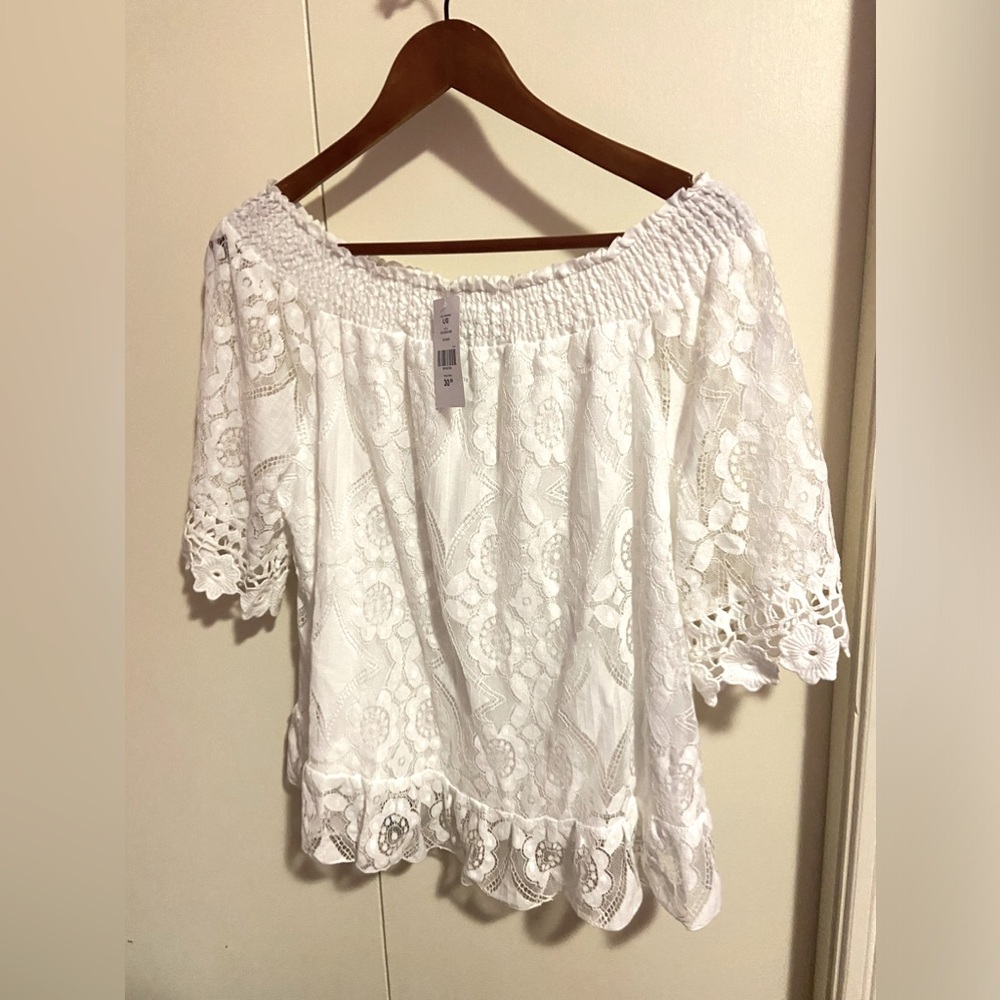 Suzy Shier NEW Blouse